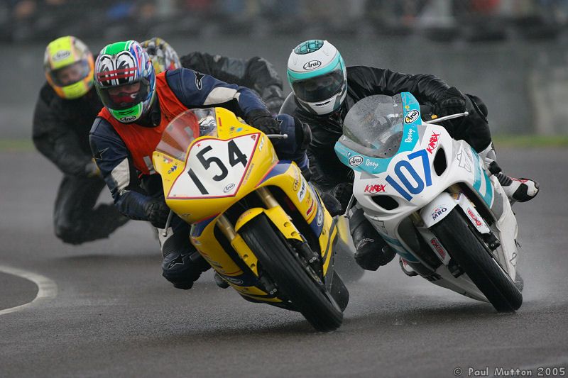 IMG 4536 Bikes cornering in the wet